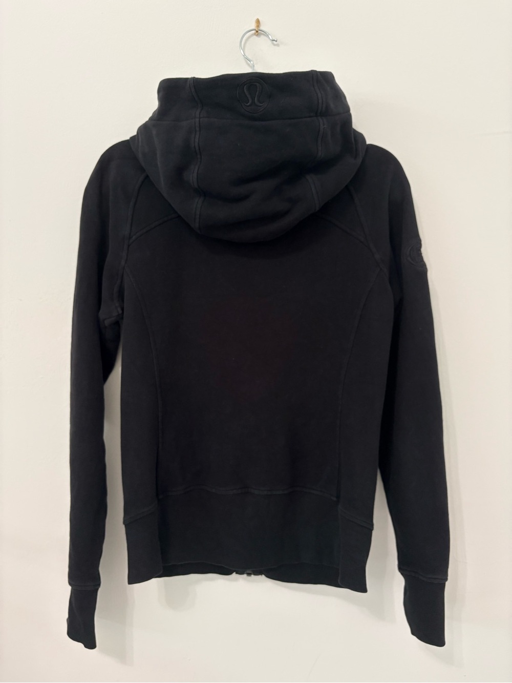 Lululemon FOX SPORTS Scuba Hoodie Light Cotton Fleece Sz 6 Black EUC - Picture 5 of 9